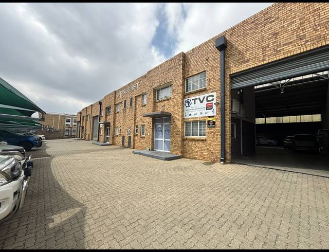 400M² WAREHOUSE TO LET IN SPARTAN